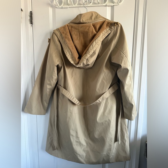 Winter Coat - Picture 5 of 5